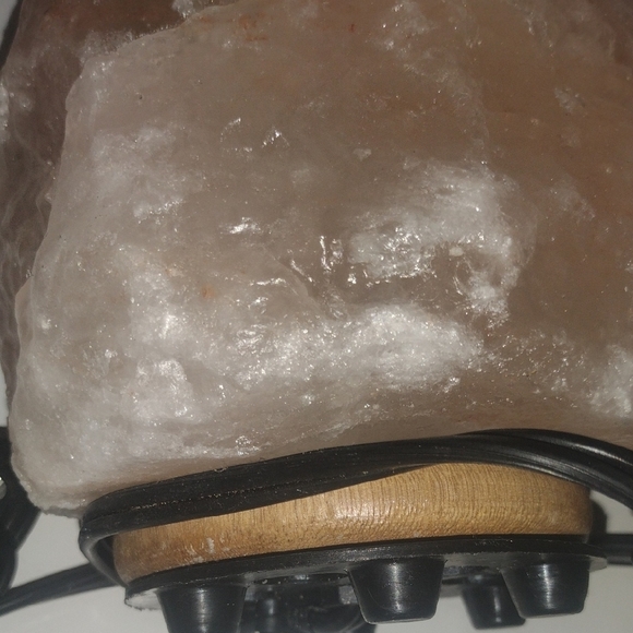 Himalayan Salt Lamp with Cord - Picture 5 of 6
